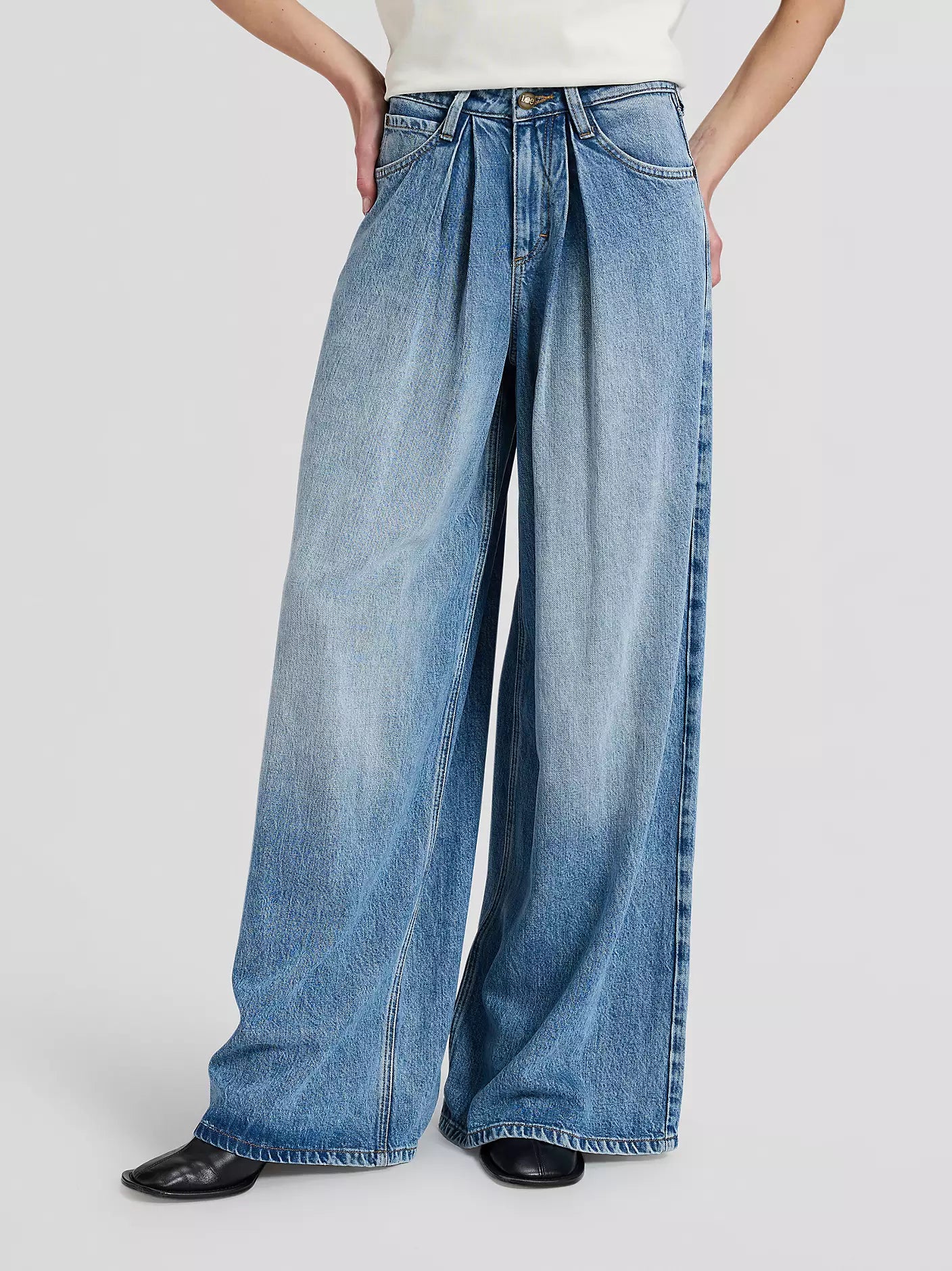 Pleated Jeans Preppy Blue