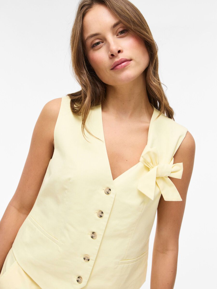 Alara Vest