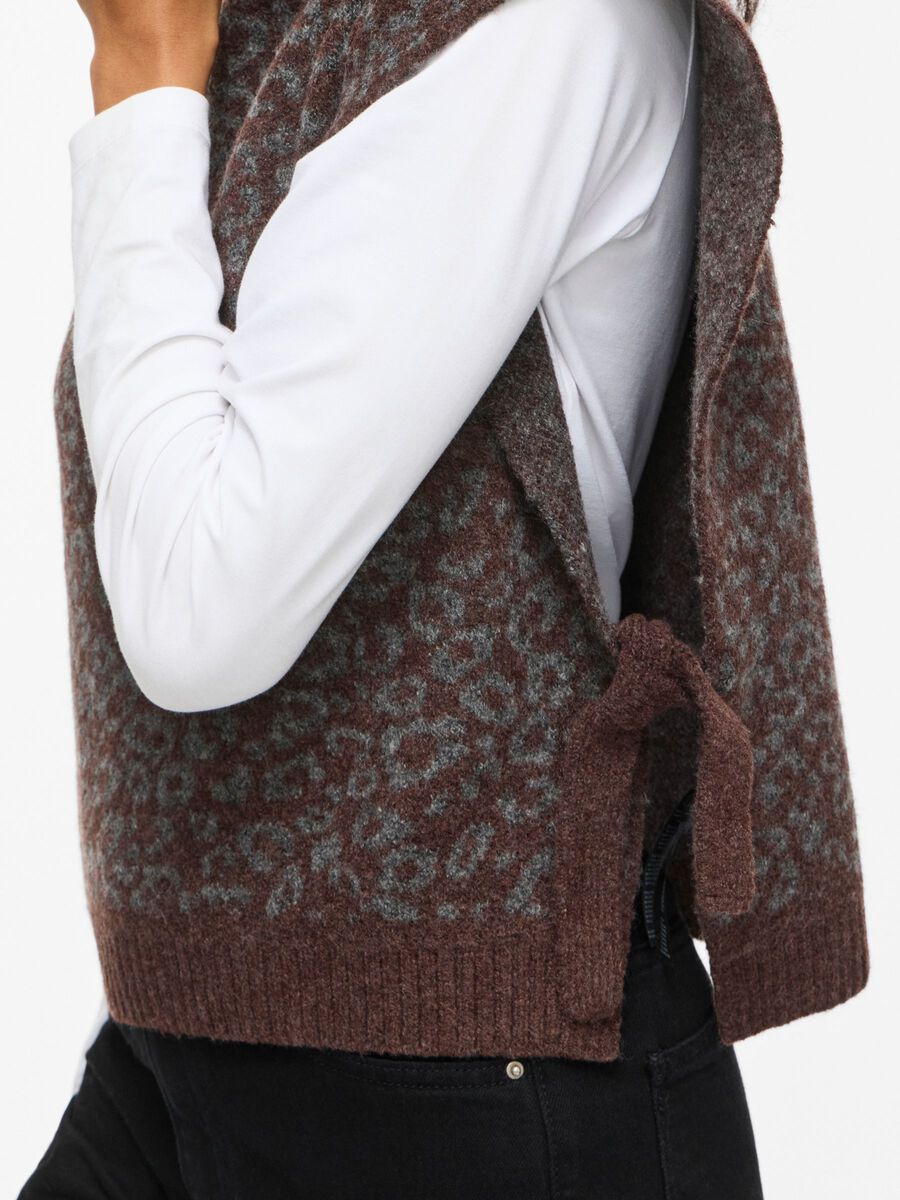 Leoline Knit