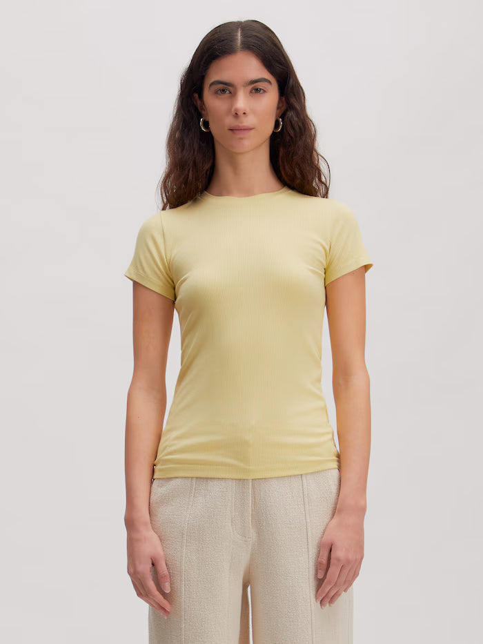 Naara Tshirt Dusty Yellow