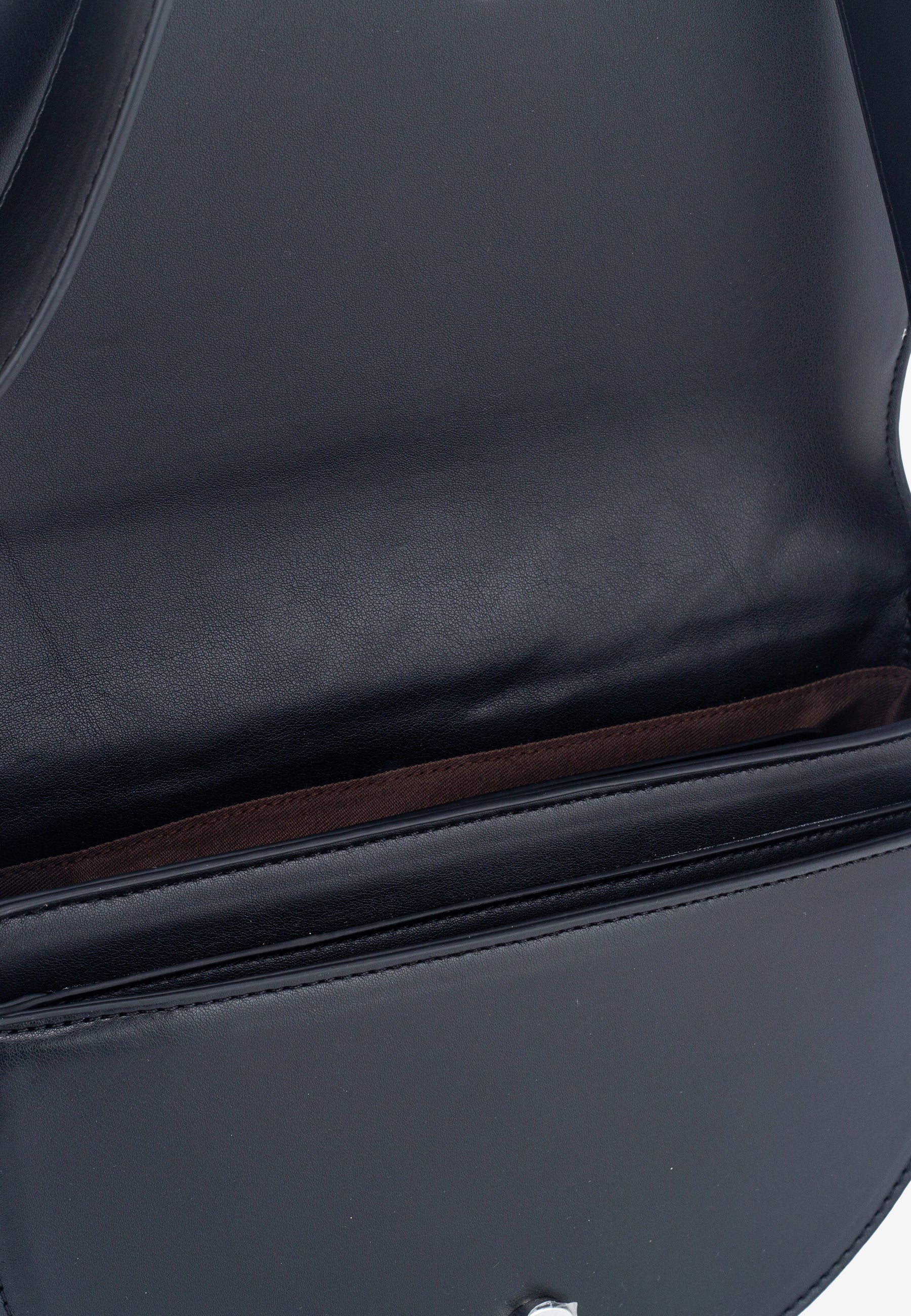 Cliff Soft Structure Black