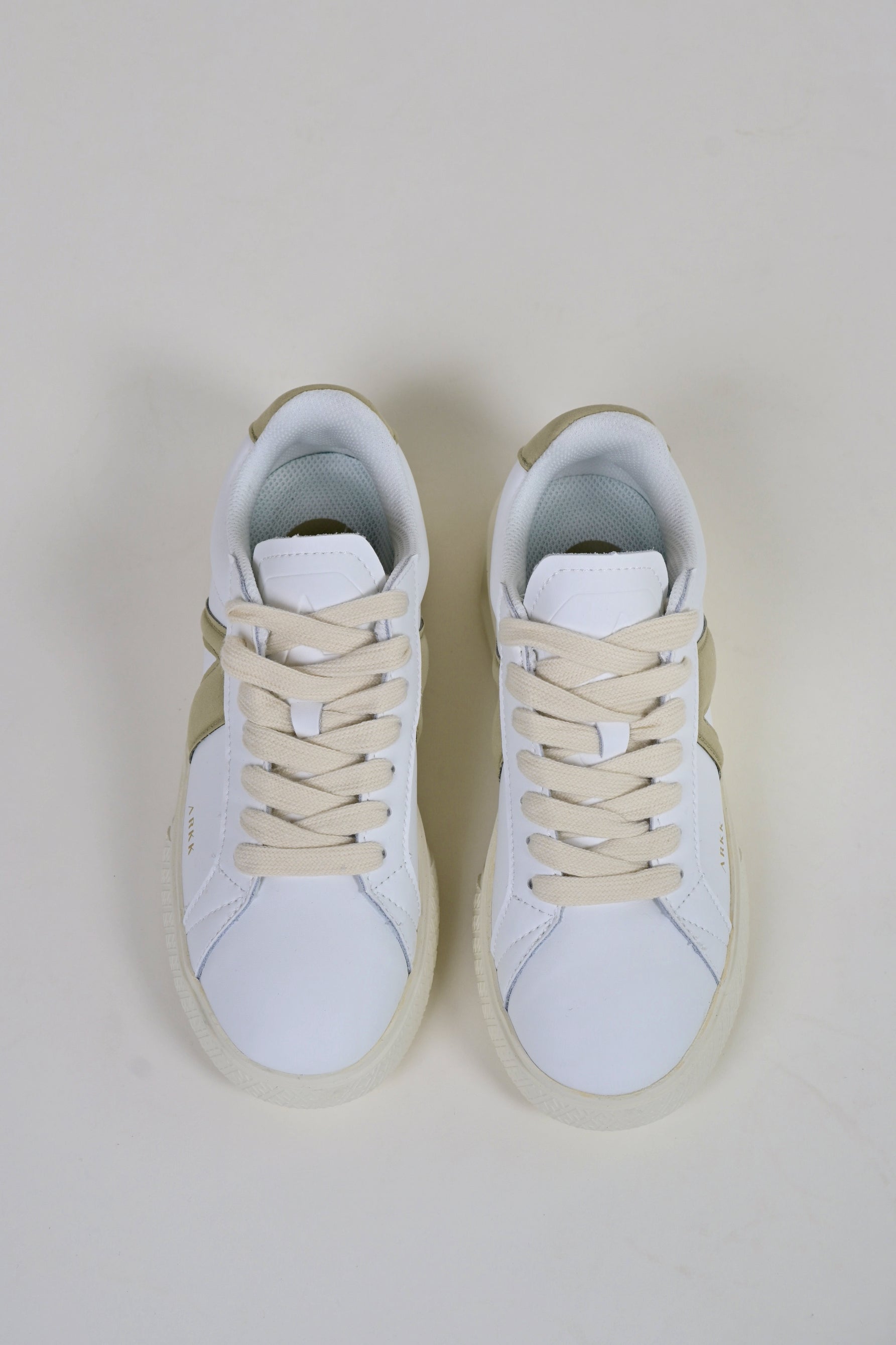 Essence Sneaker White/Pistachio