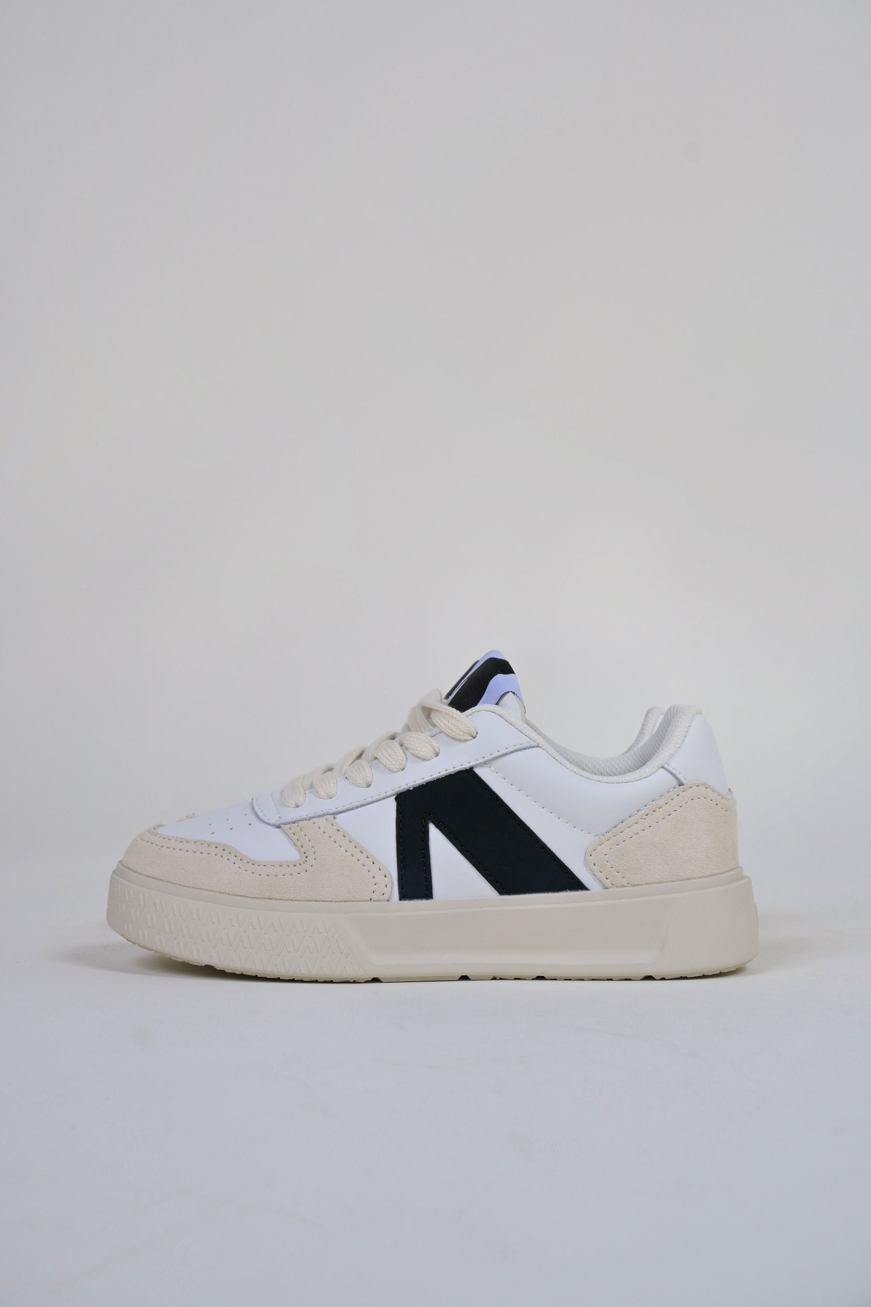 Uncover Sneaker White/Black