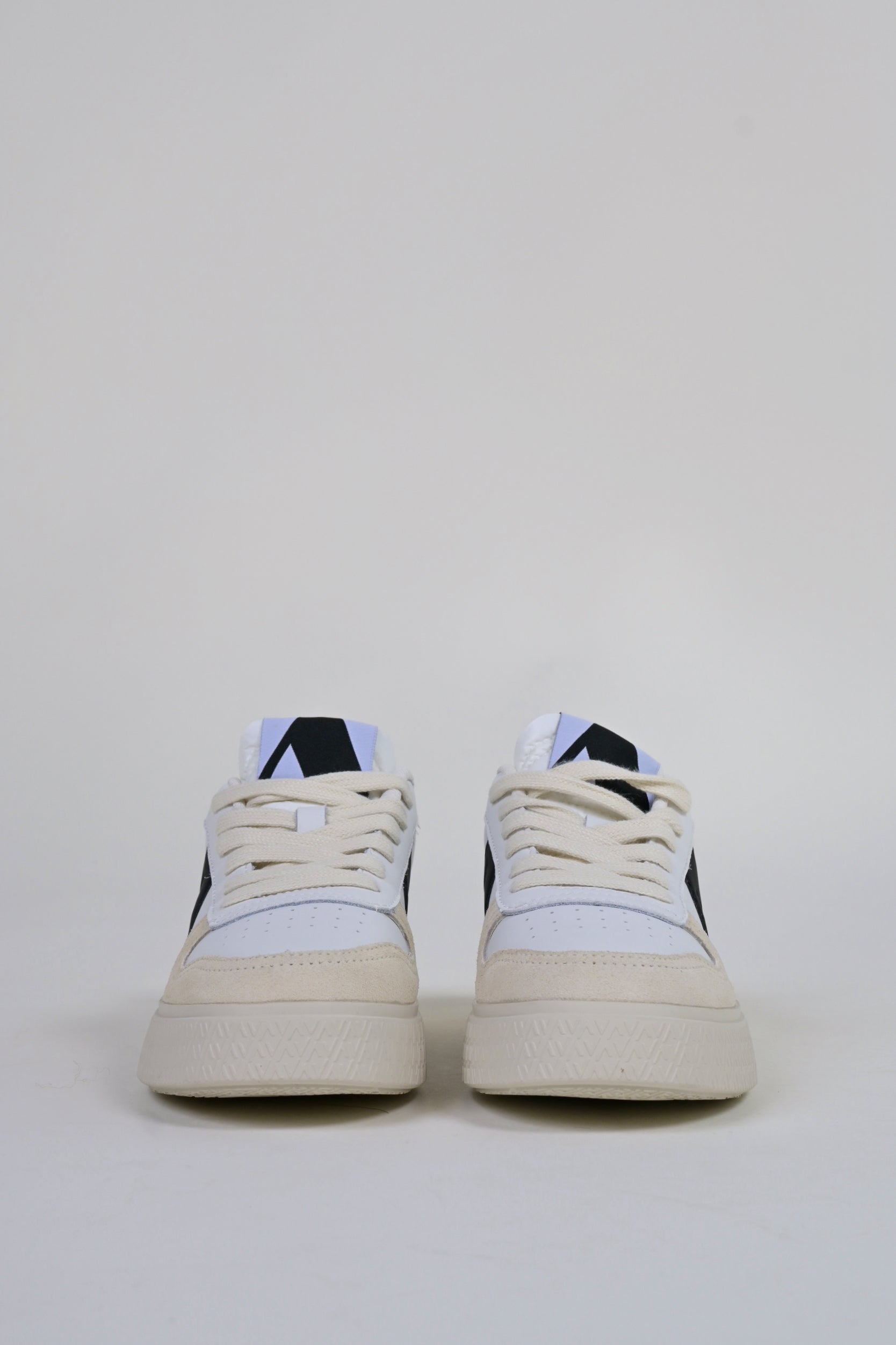 Uncover Sneaker White/Black