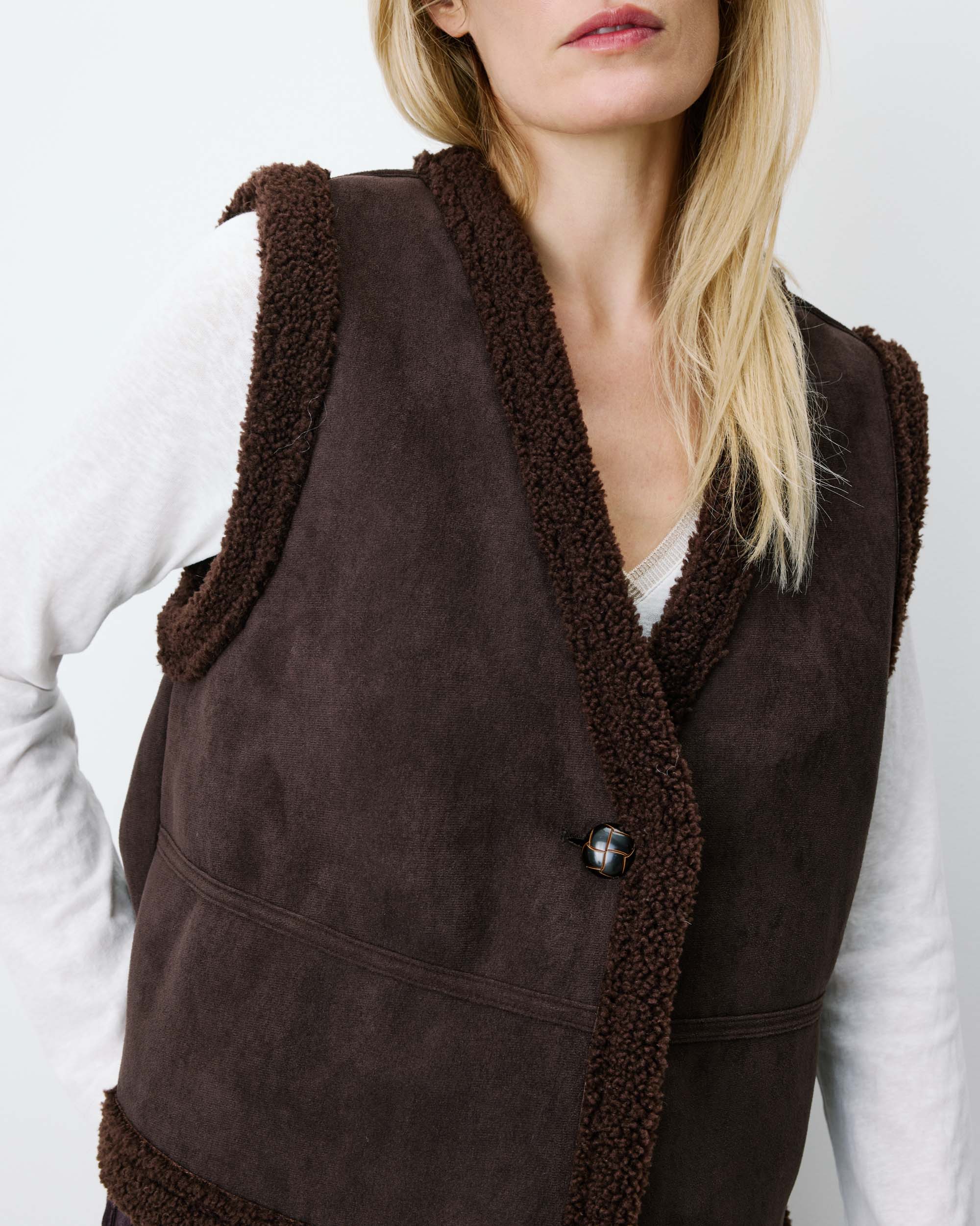 Anya Vest