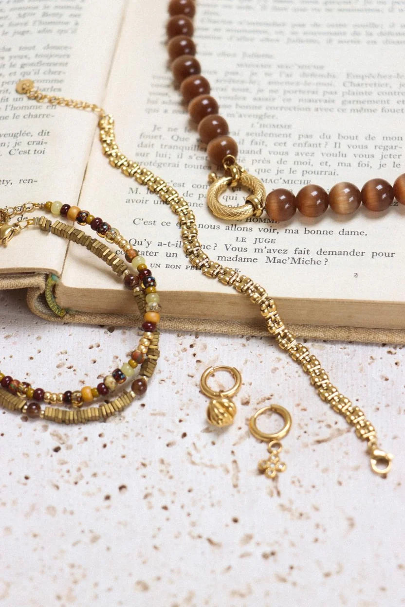 Brown Cat Eye Snake Necklace