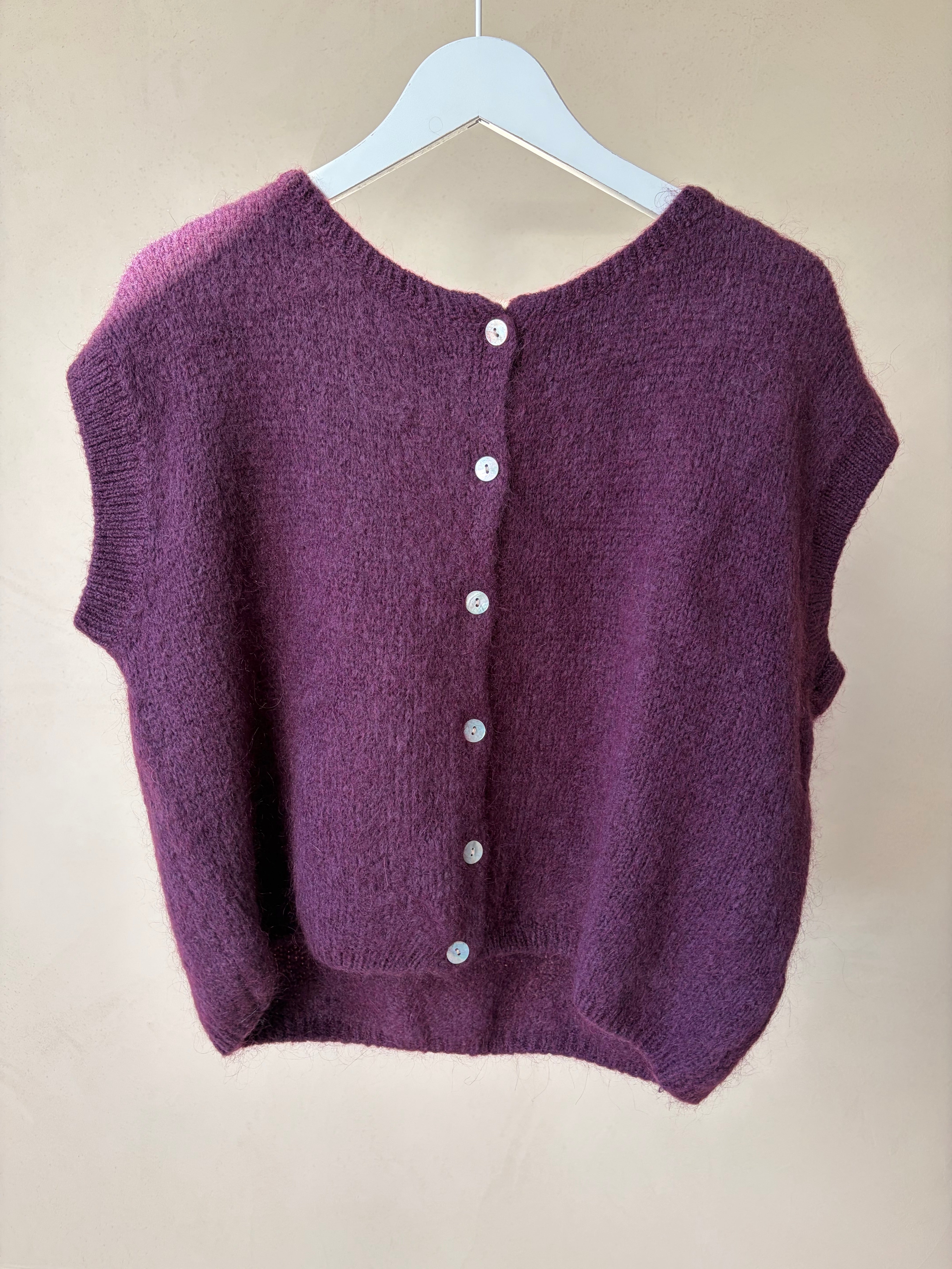 Bobby Vest Prune