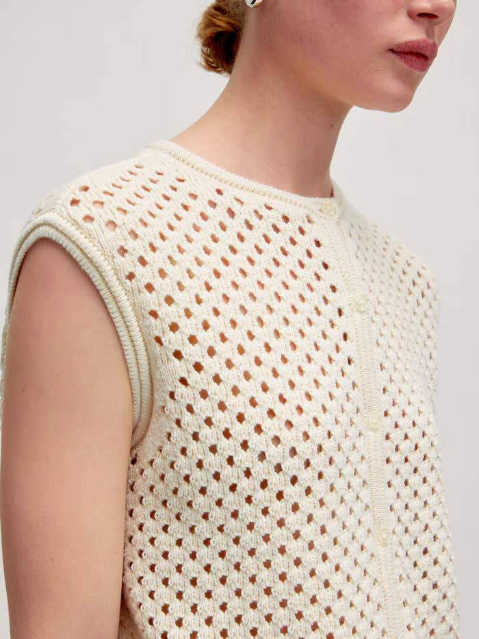 Mina Vest