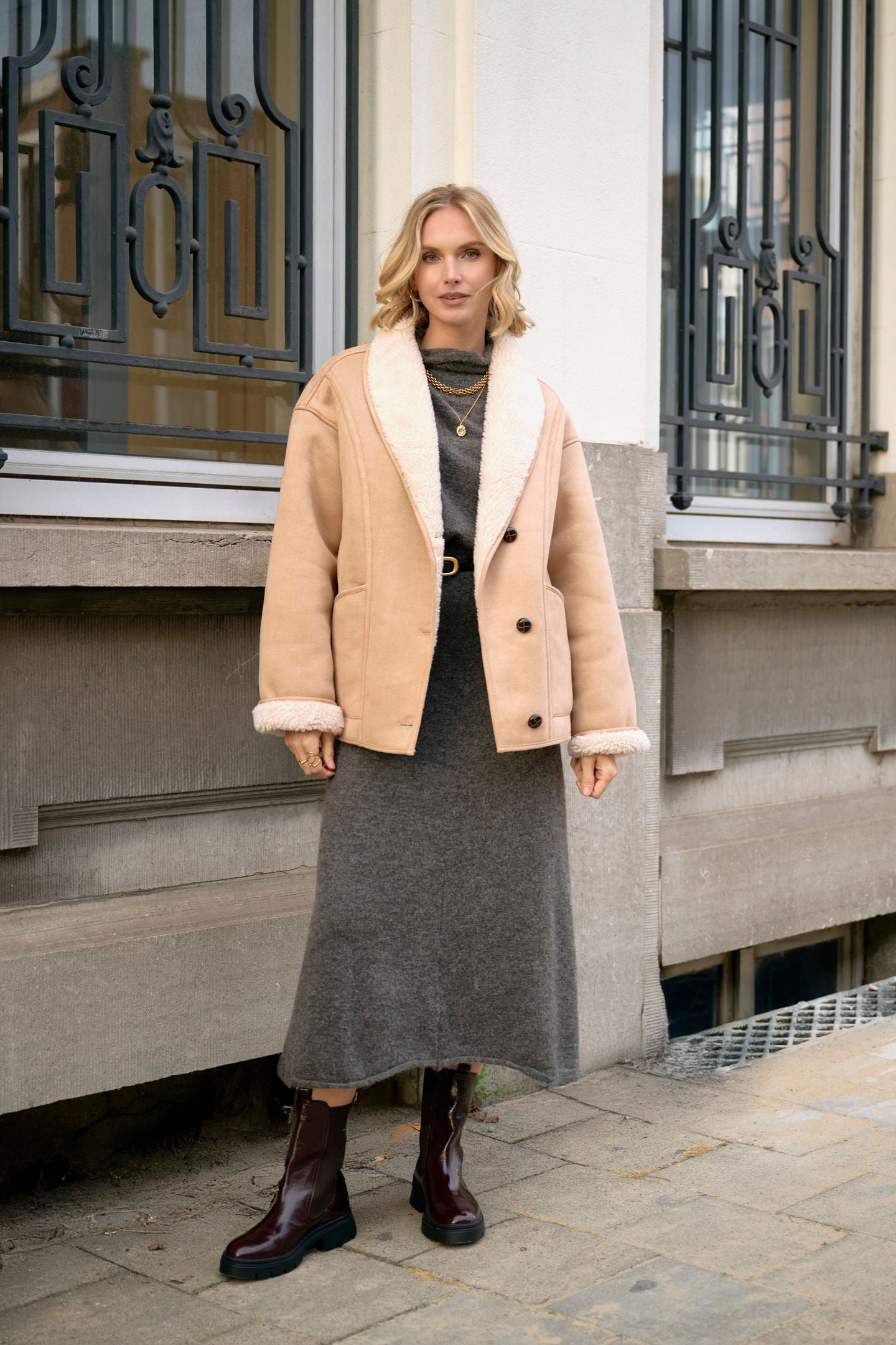 Swan Jacket Beige Rose