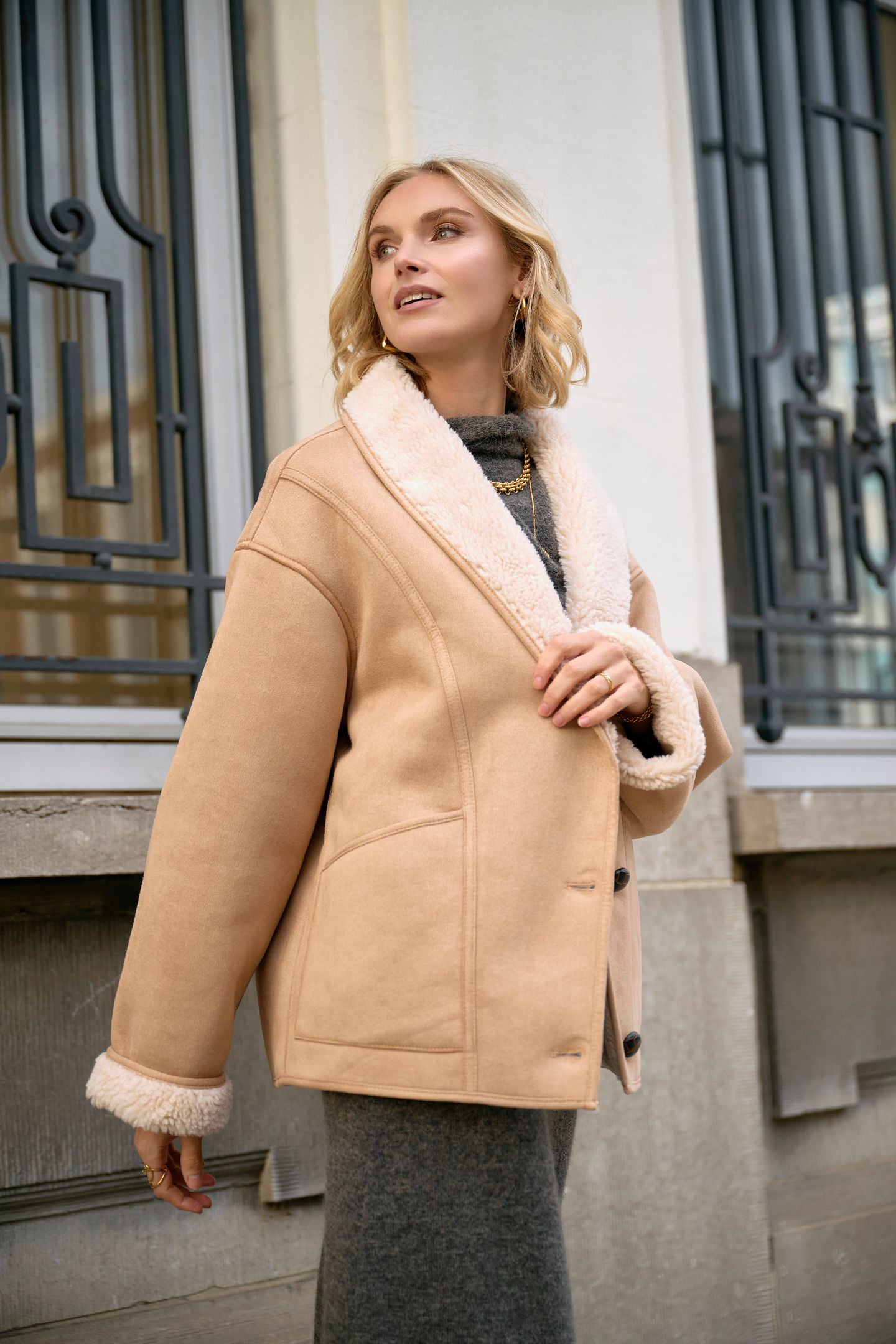 Swan Jacket Beige Rose