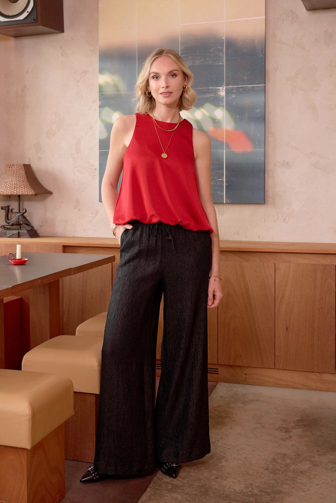 Lone Balloon Top Jester Red