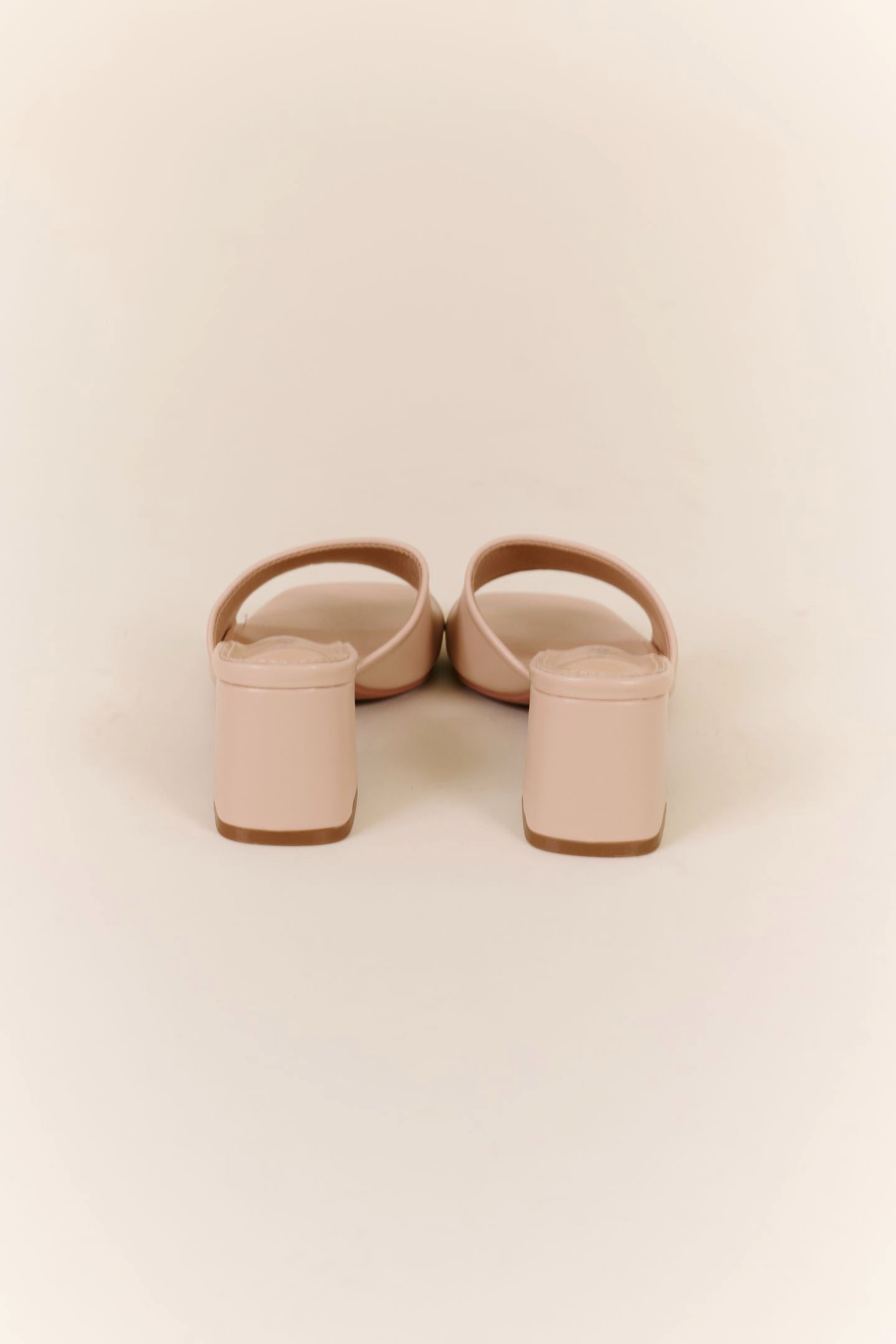 Leyla Sandals Beige
