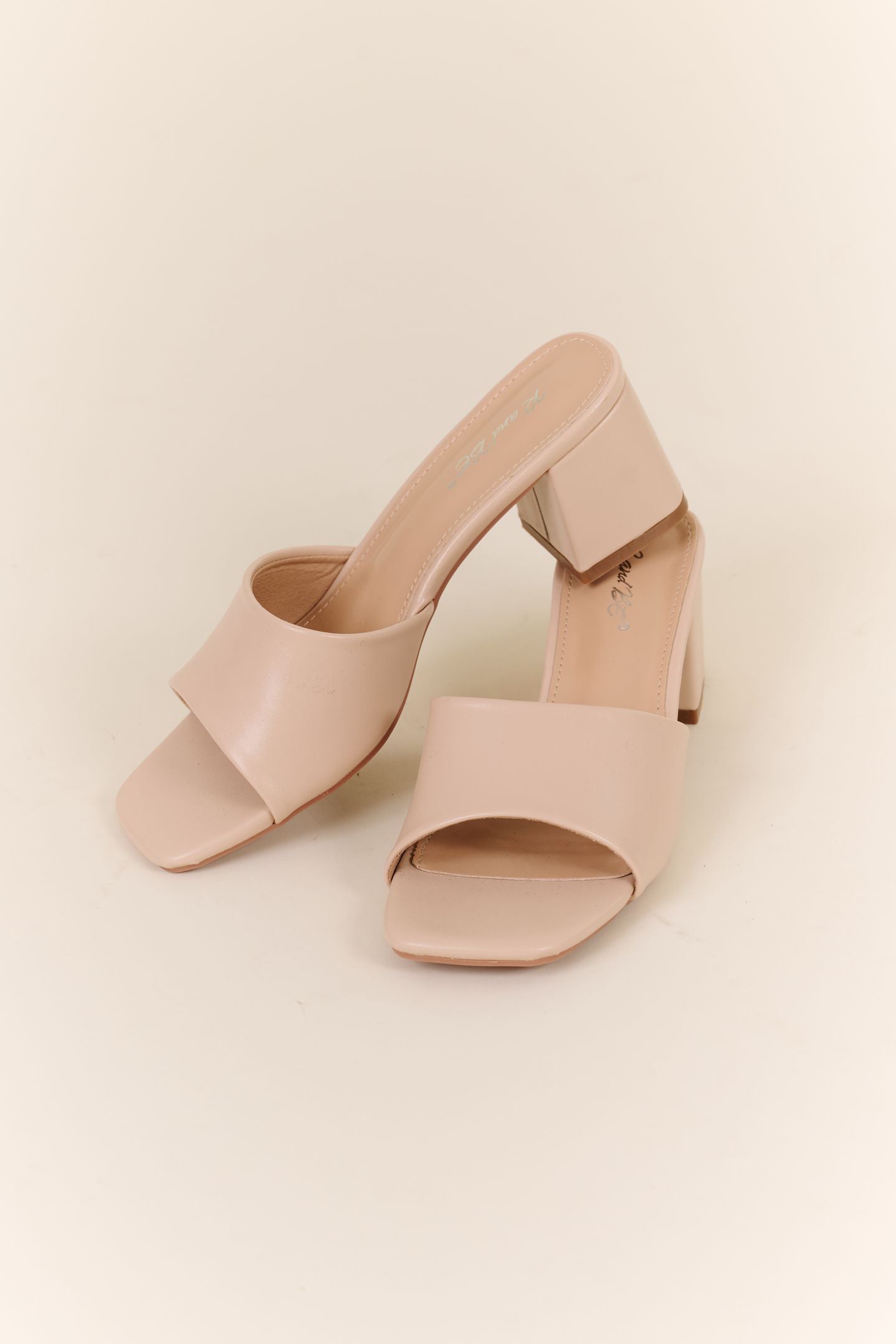 Leyla Sandals Beige