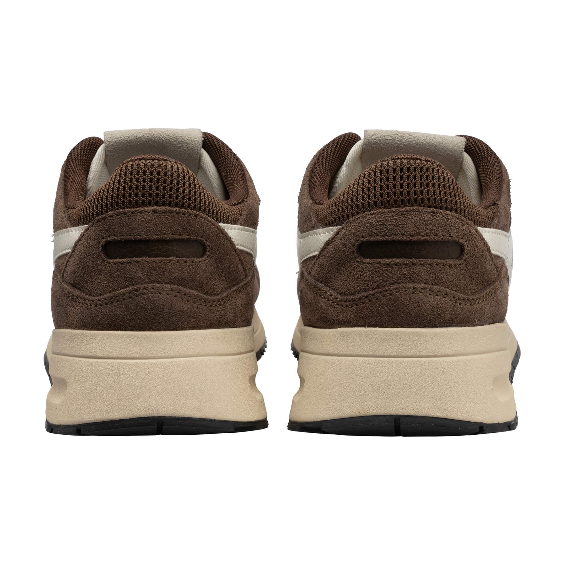 Delta Trainer Otter/OffWhite