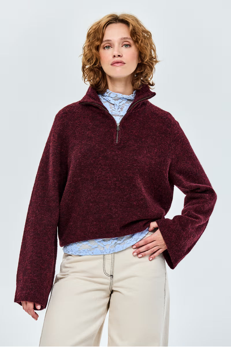 Puarter Knit